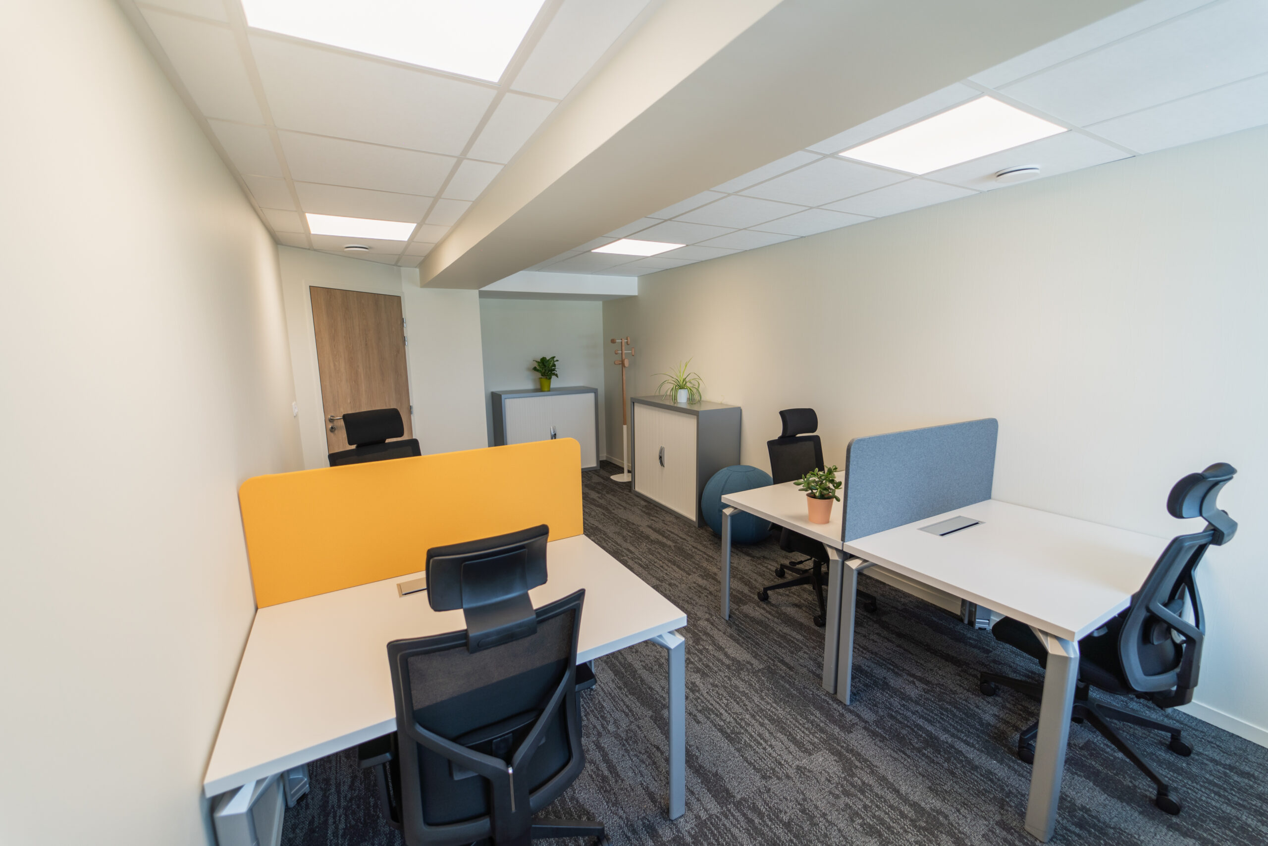 bureaux 4 postes de travail